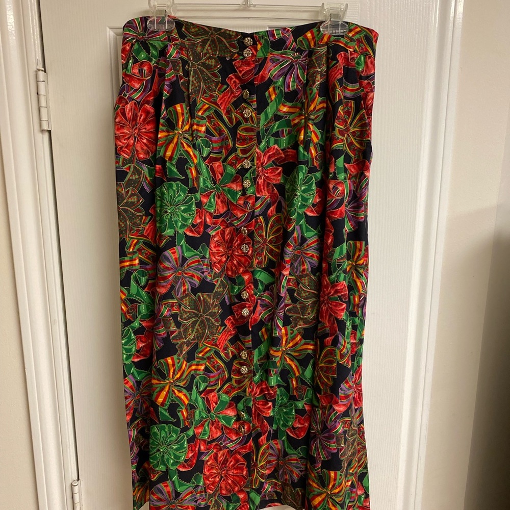 Woman’s Pam’s Closet Holiday Skirt